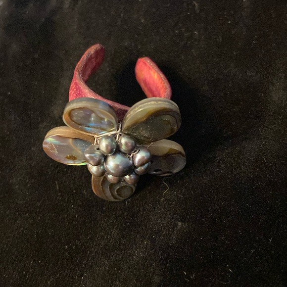 Flower Pearl and Abalone Adjustable Ring - Picture 5 of 7